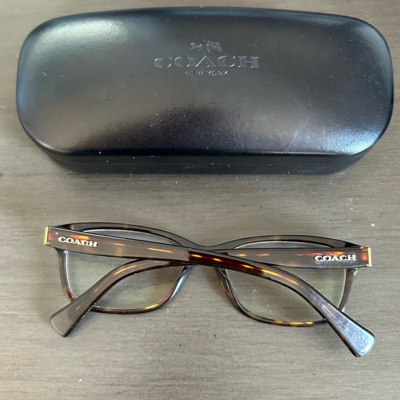 Coach eyeglasses with Coach case - Picture 5 of 13